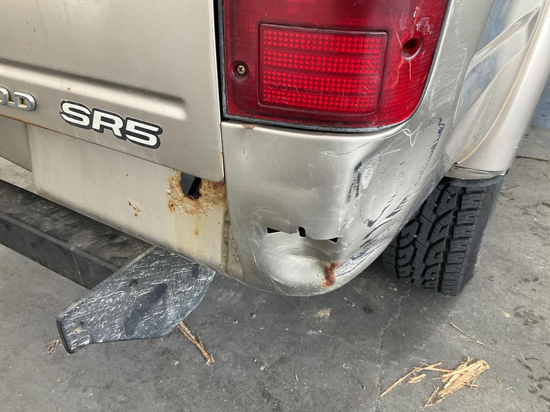 Photo '19' of Toyota Hilux TD SR5 D/C Photo '19' of Toyota Hilux TD SR5 D/C