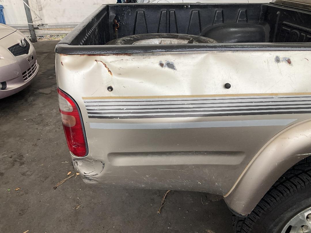 Photo '21' of Toyota Hilux TD SR5 D/C Photo '21' of Toyota Hilux TD SR5 D/C