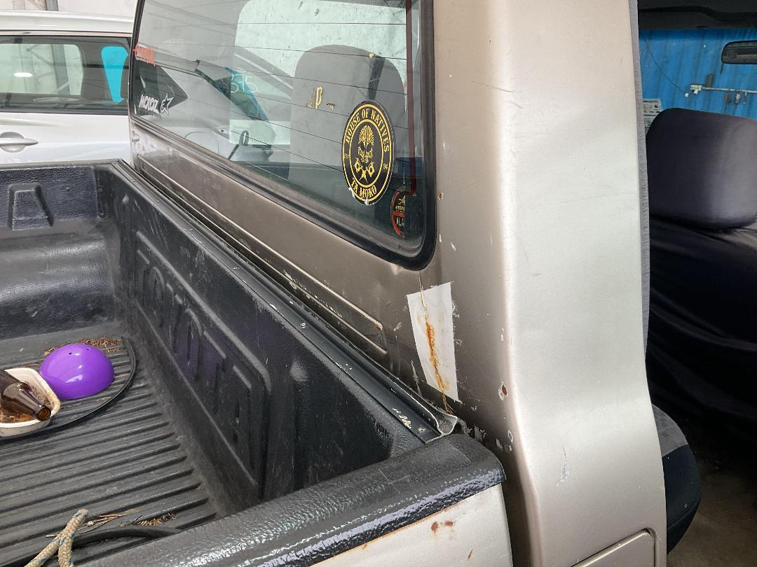 Photo '25' of Toyota Hilux TD SR5 D/C Photo '25' of Toyota Hilux TD SR5 D/C