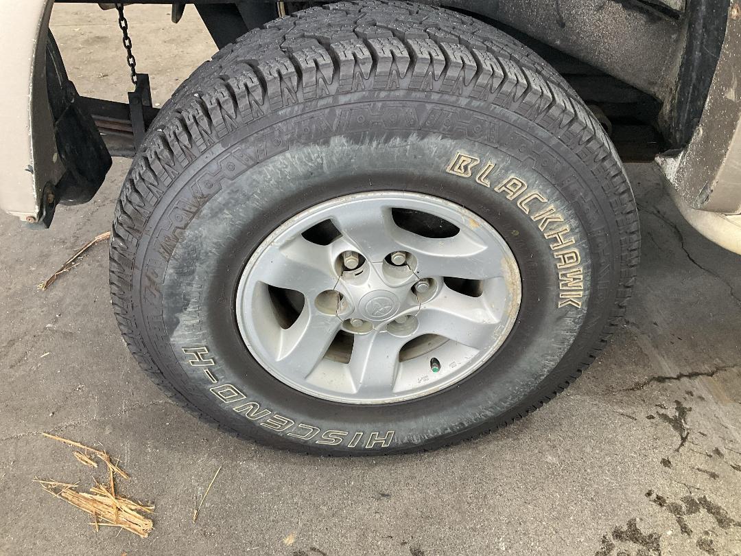 Photo '23' of Toyota Hilux TD SR5 D/C Photo '23' of Toyota Hilux TD SR5 D/C