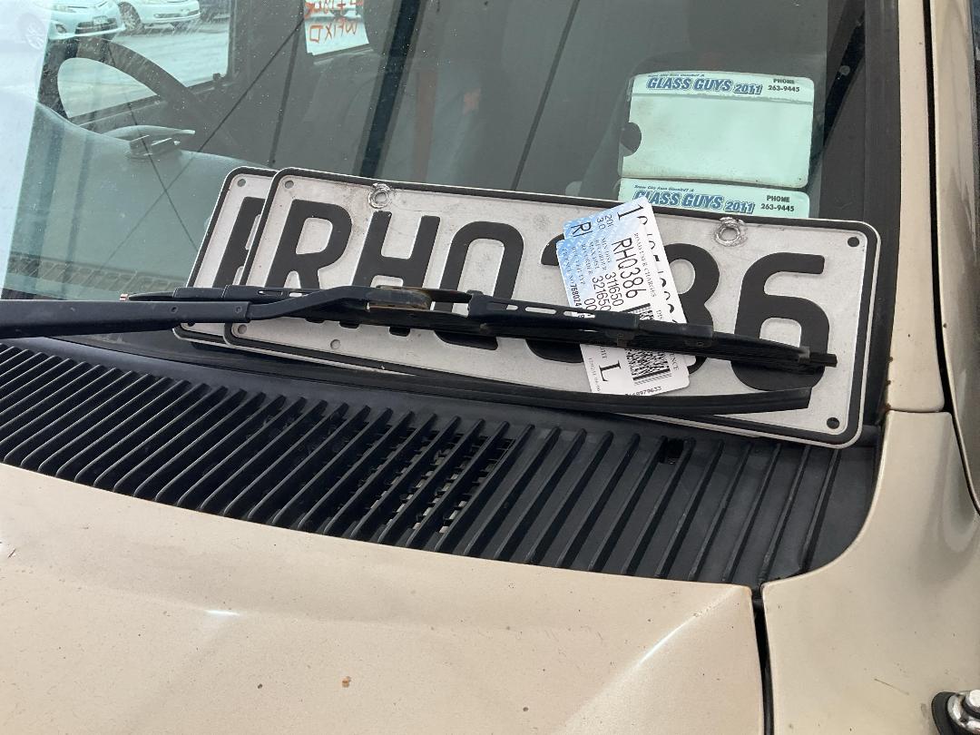 Photo '35' of Toyota Hilux TD SR5 D/C Photo '35' of Toyota Hilux TD SR5 D/C