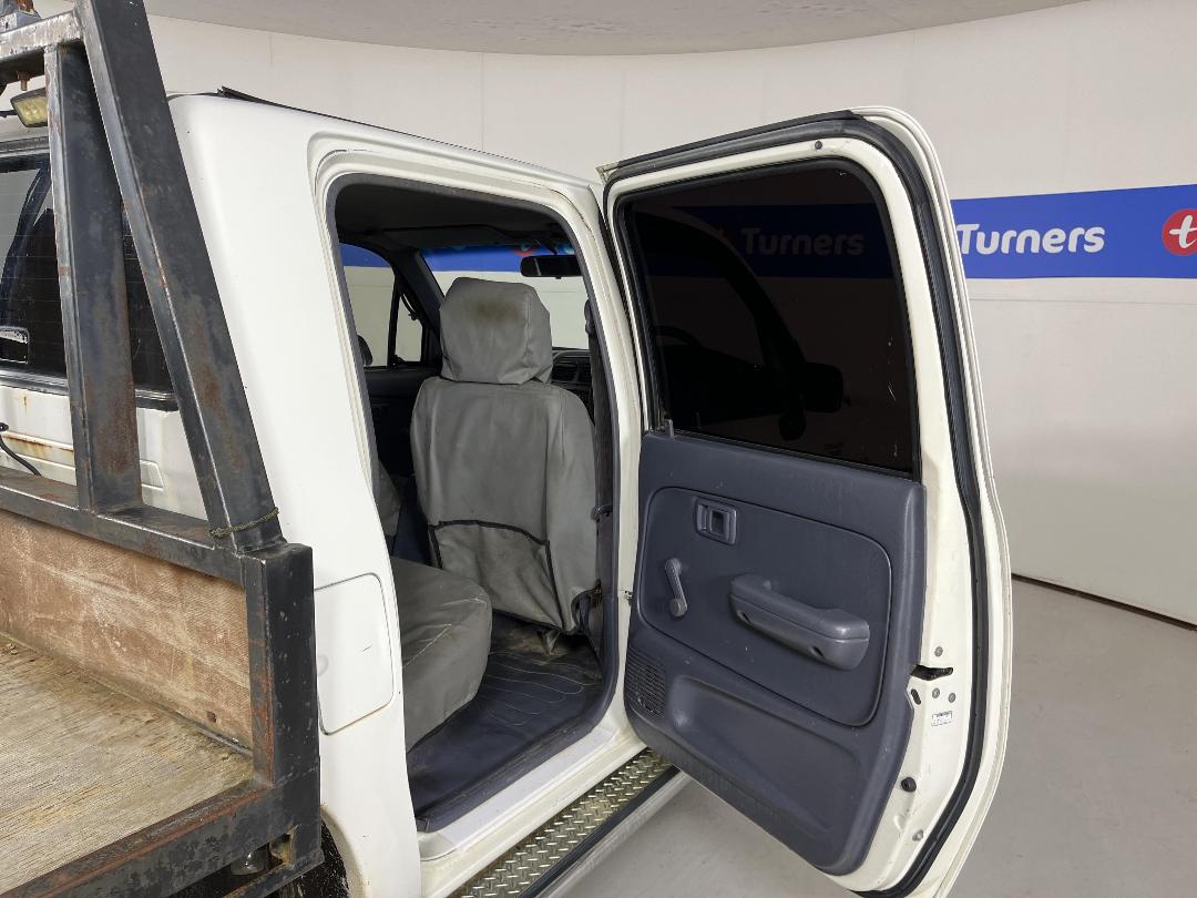 Photo '19' of Toyota Hilux Photo '19' of Toyota Hilux