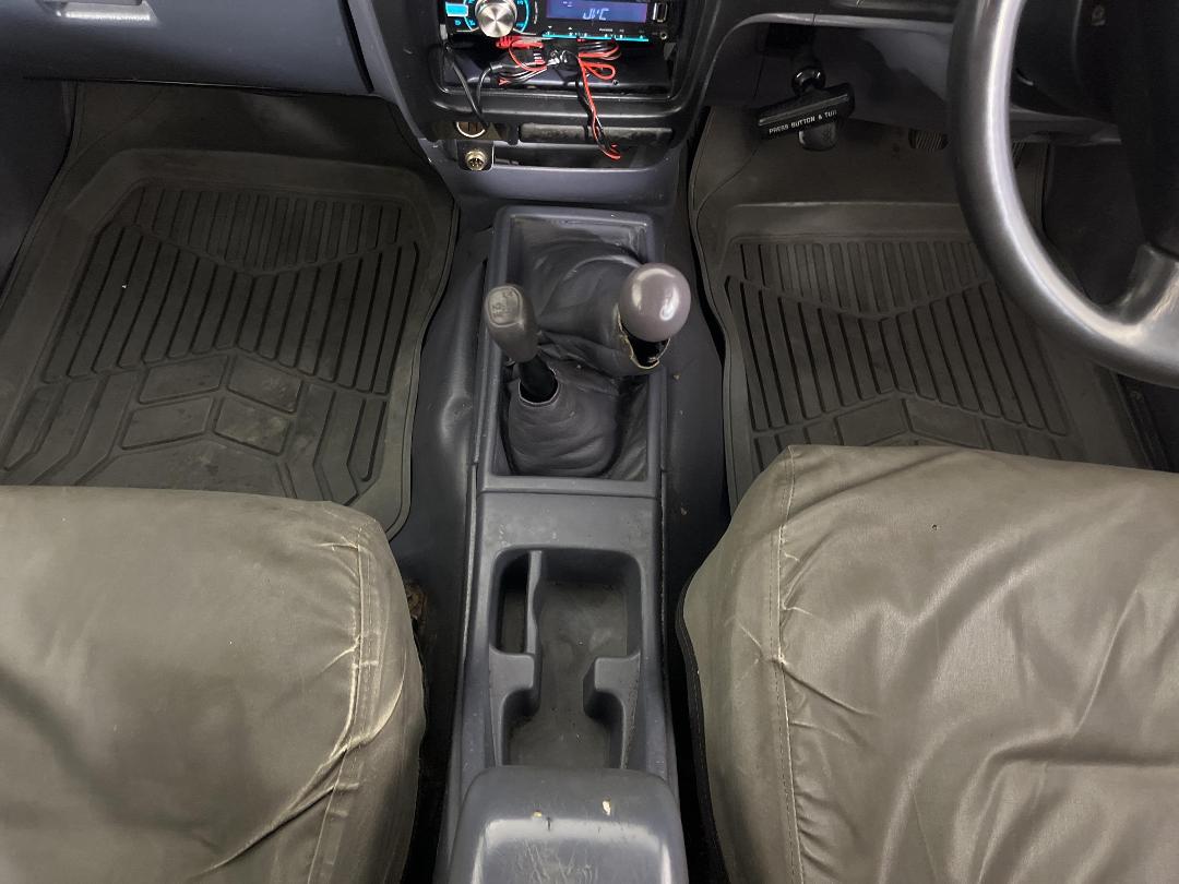 Photo '23' of Toyota Hilux Photo '23' of Toyota Hilux