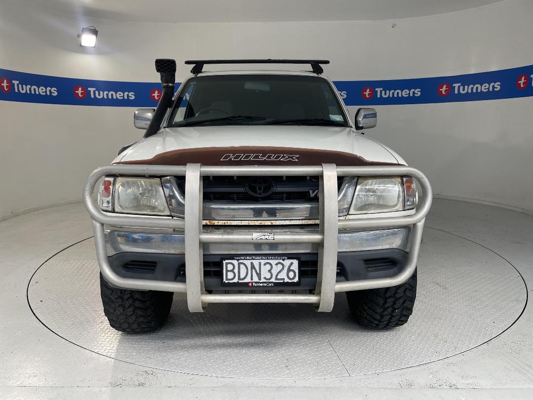 Photo '2' of Toyota Hilux Photo '2' of Toyota Hilux