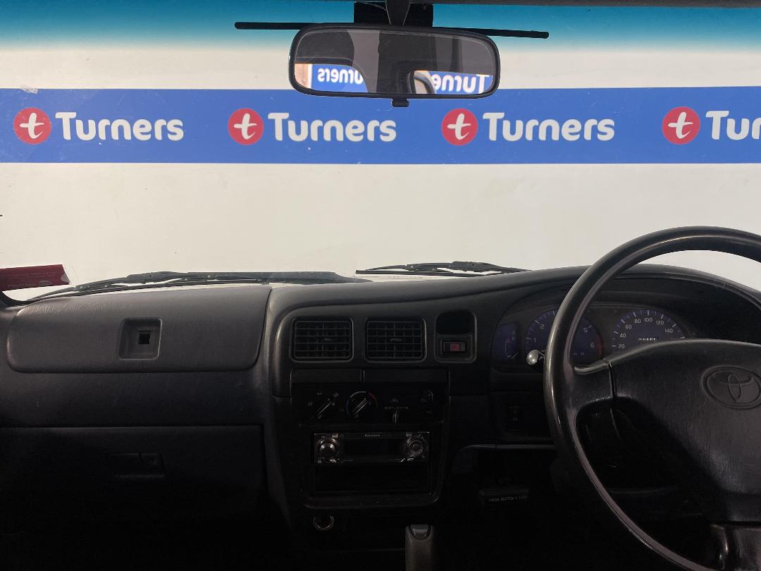 Photo '17' of Toyota Hilux Photo '17' of Toyota Hilux