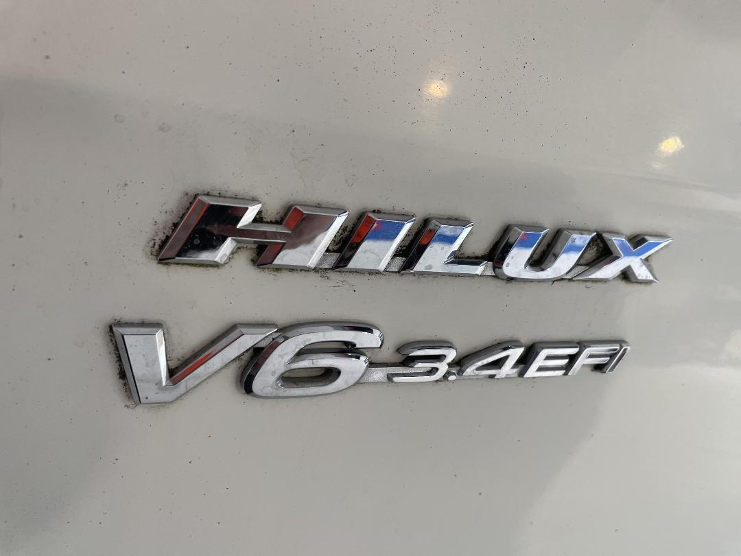 Photo '31' of Toyota Hilux Photo '31' of Toyota Hilux