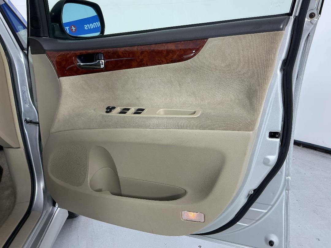 Photo '15' of Toyota Ipsum Photo '15' of Toyota Ipsum