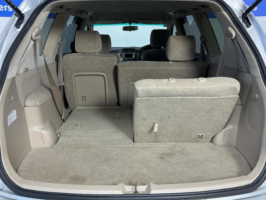 Photo '14' of Toyota Ipsum Photo '14' of Toyota Ipsum