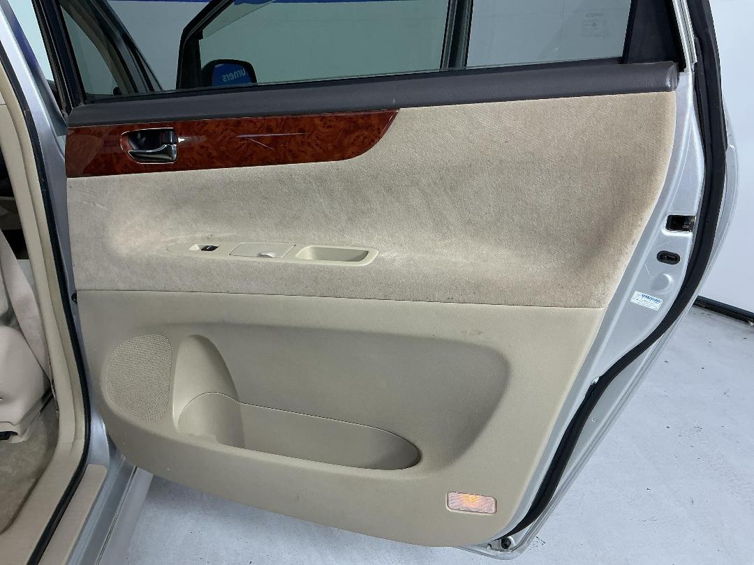 Photo '19' of Toyota Ipsum Photo '19' of Toyota Ipsum