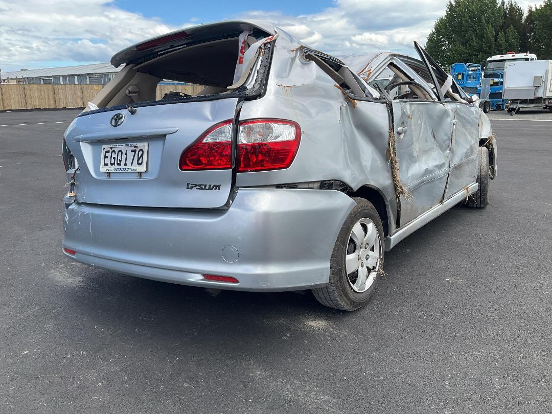 Photo '2' of Toyota Ipsum Photo '2' of Toyota Ipsum