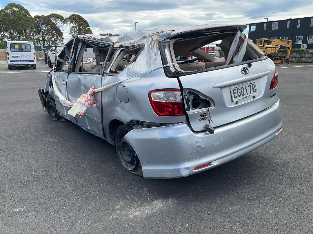 Photo '4' of Toyota Ipsum Photo '4' of Toyota Ipsum