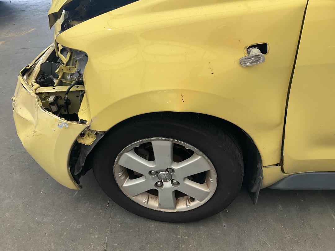 Photo '15' of Toyota IST Photo '15' of Toyota IST