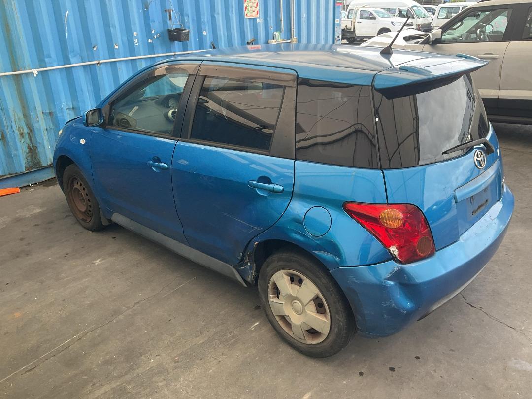 Photo '11' of Toyota IST Photo '11' of Toyota IST