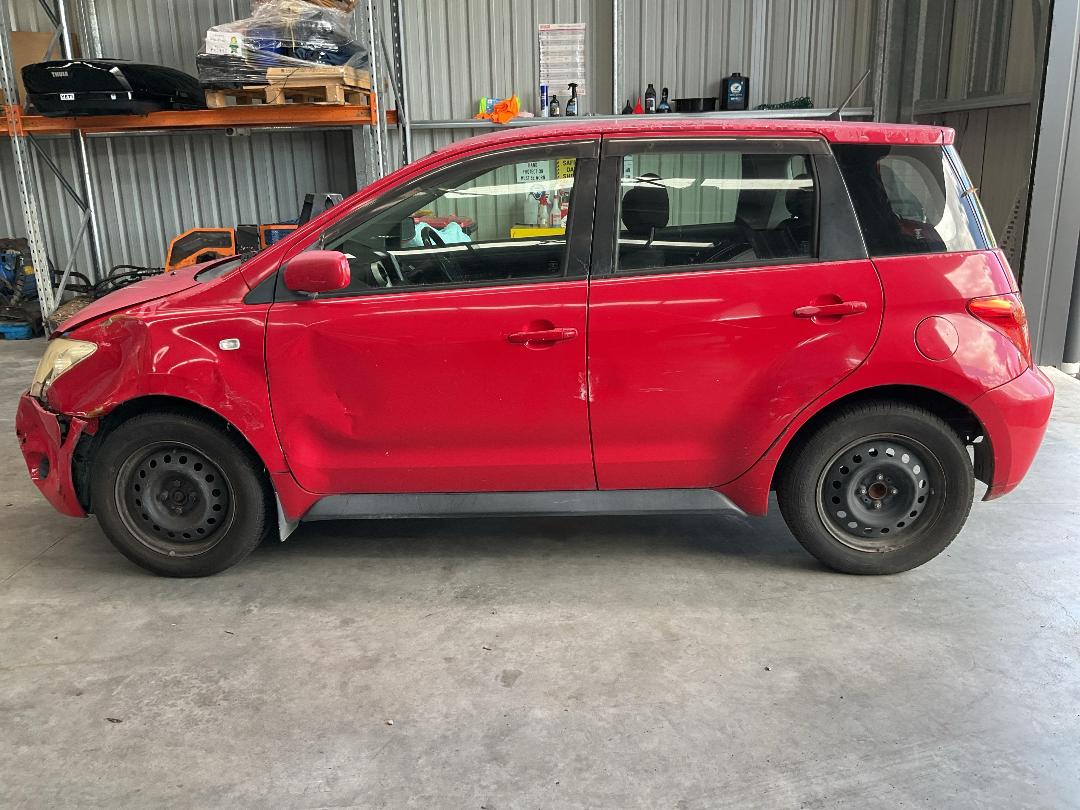 Photo '6' of Toyota IST Photo '6' of Toyota IST