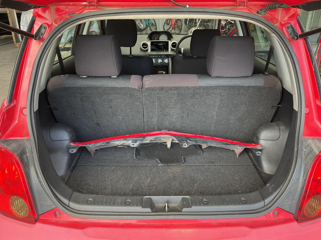 Photo '20' of Toyota IST Photo '20' of Toyota IST