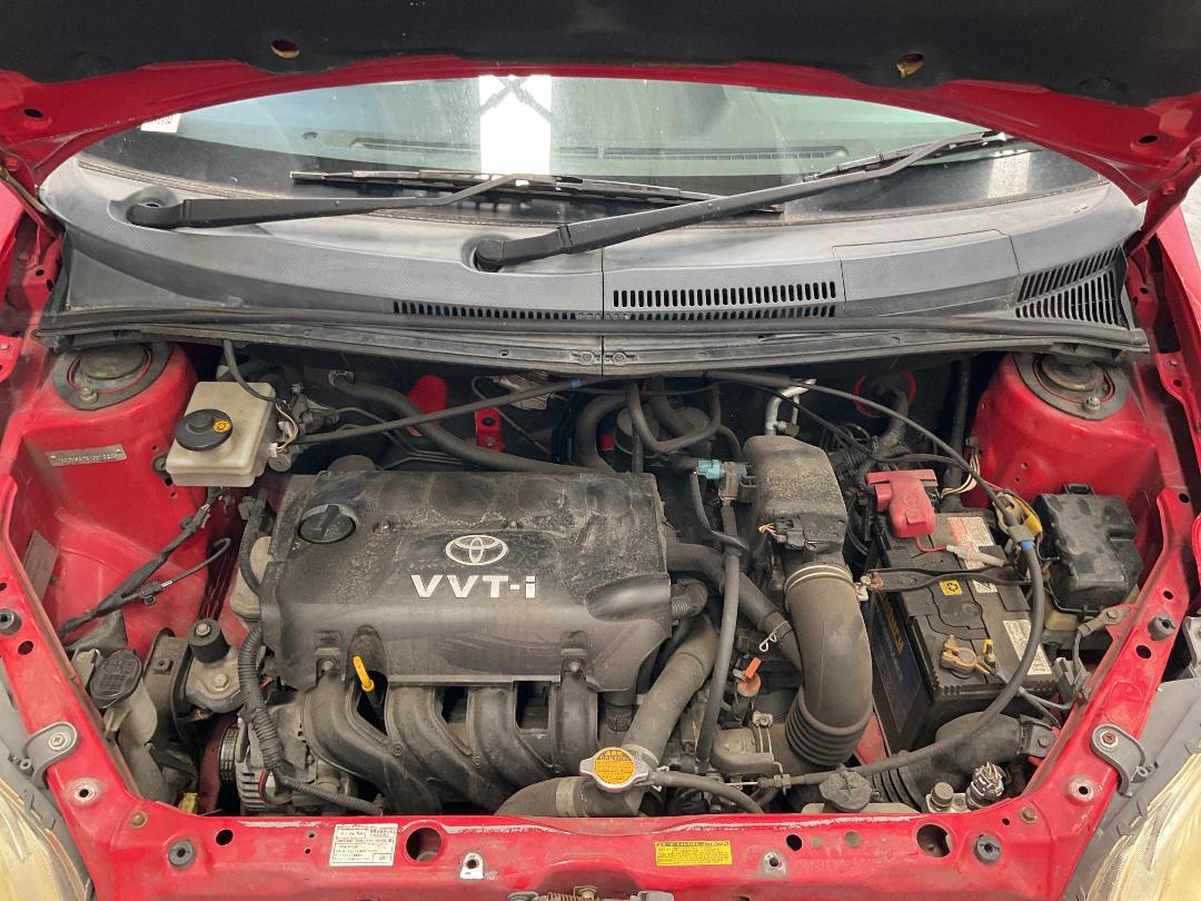 Photo '21' of Toyota IST Photo '21' of Toyota IST