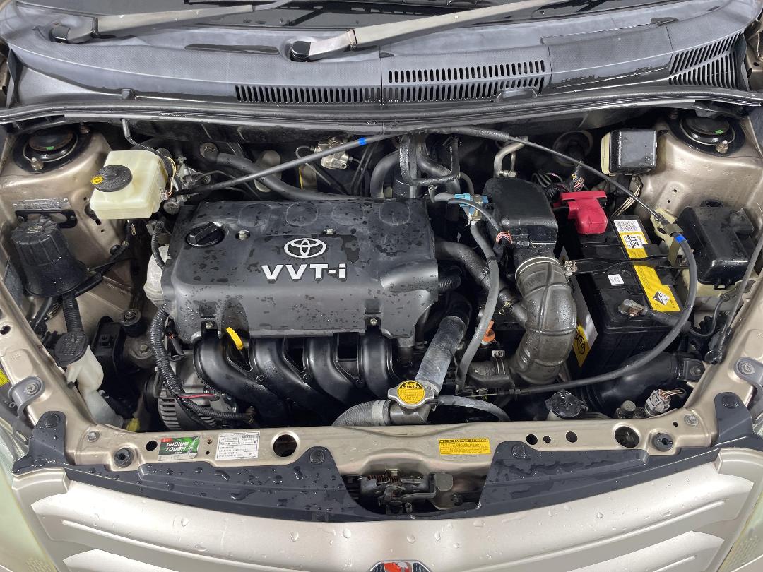 Photo '13' of Toyota IST Photo '13' of Toyota IST