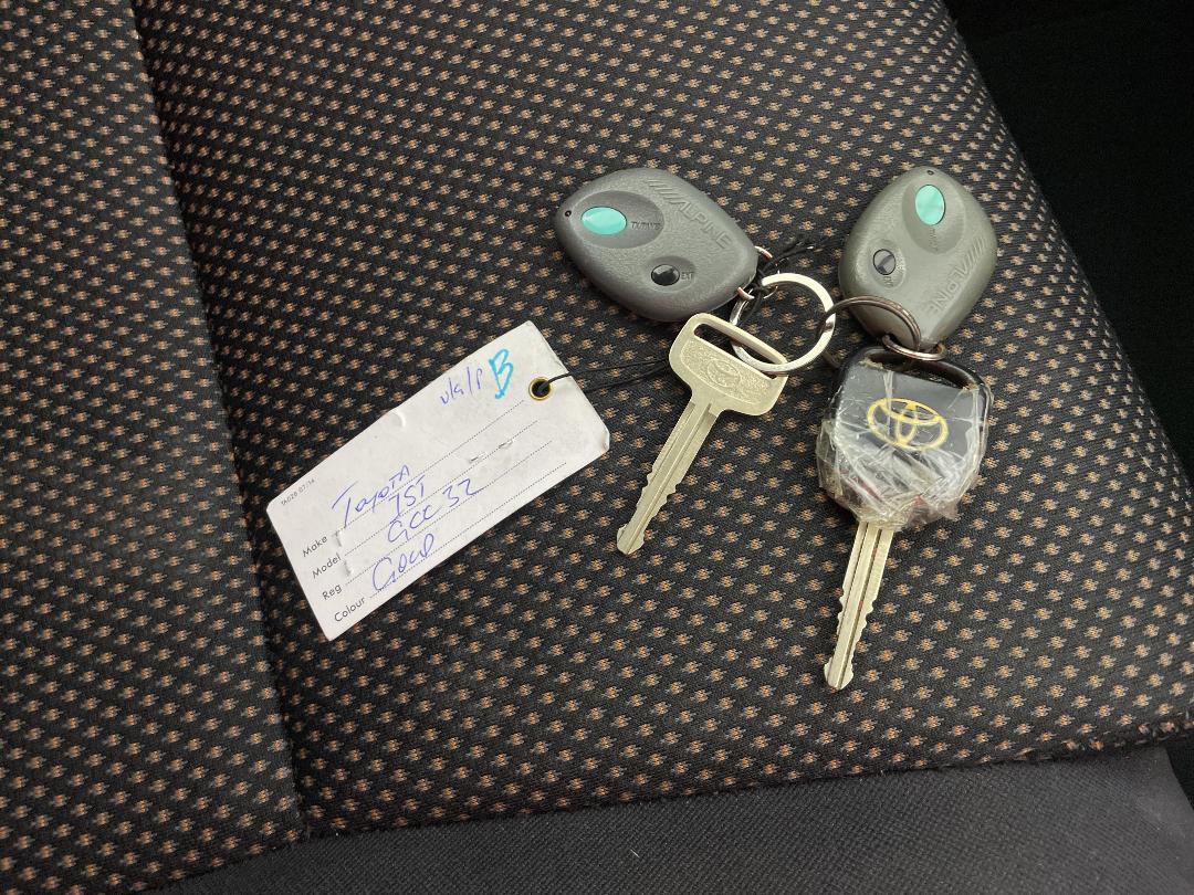 Photo '22' of Toyota IST Photo '22' of Toyota IST