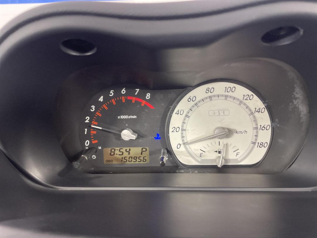 Photo '21' of Toyota IST Photo '21' of Toyota IST