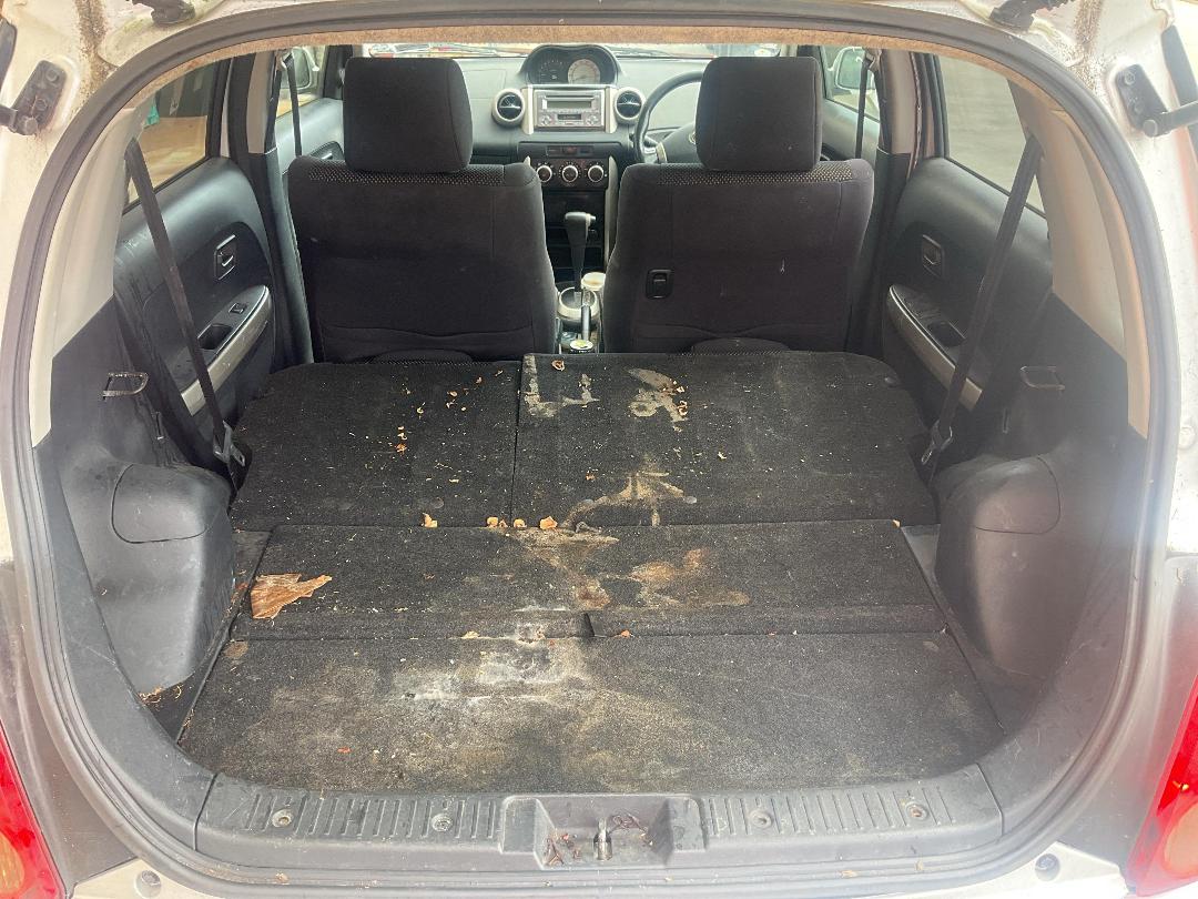 Photo '11' of Toyota Ist