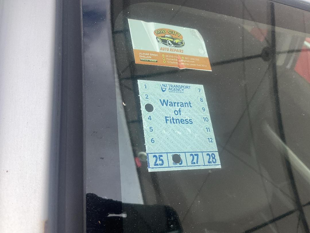 Photo '12' of Toyota Ist