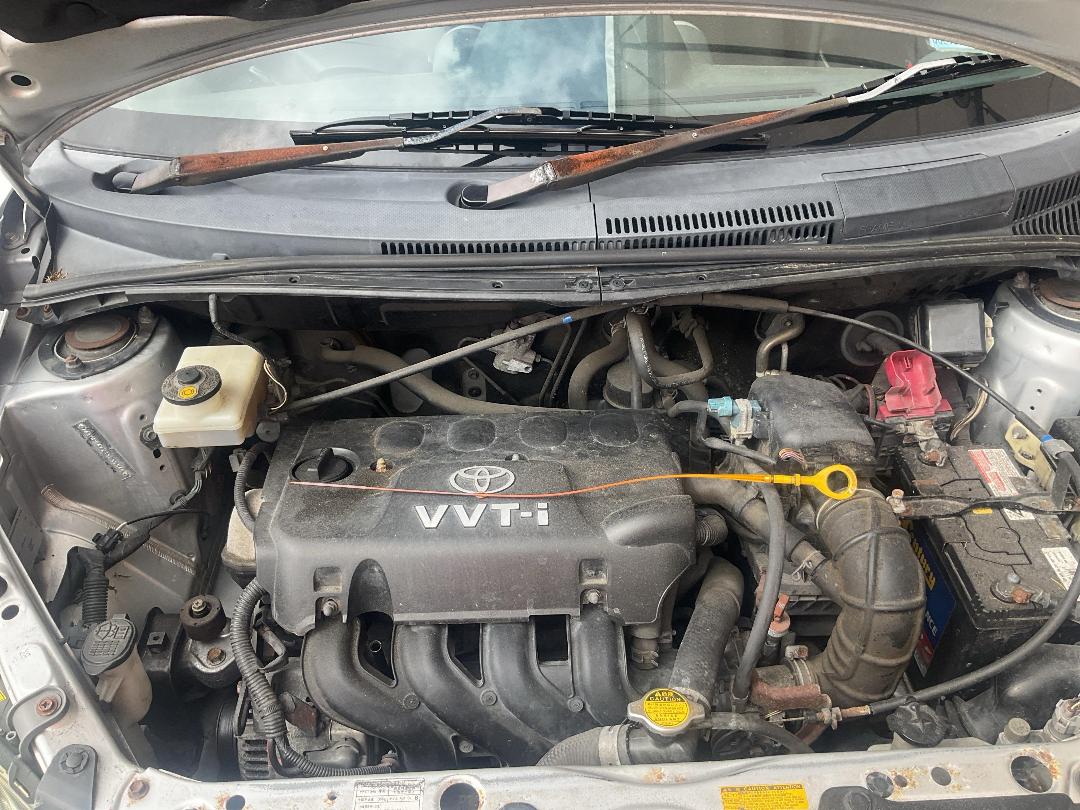 Photo '14' of Toyota Ist