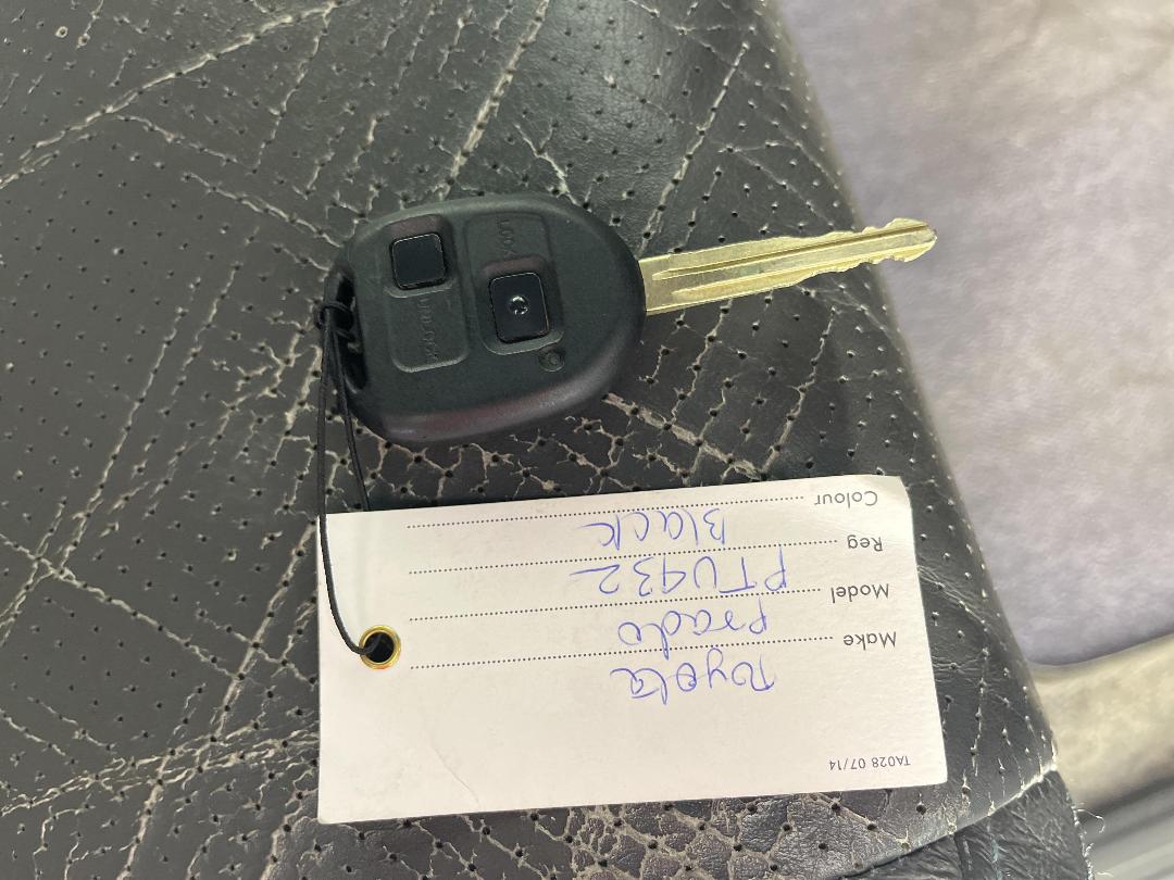 Photo '22' of Toyota Landcruiser Prado