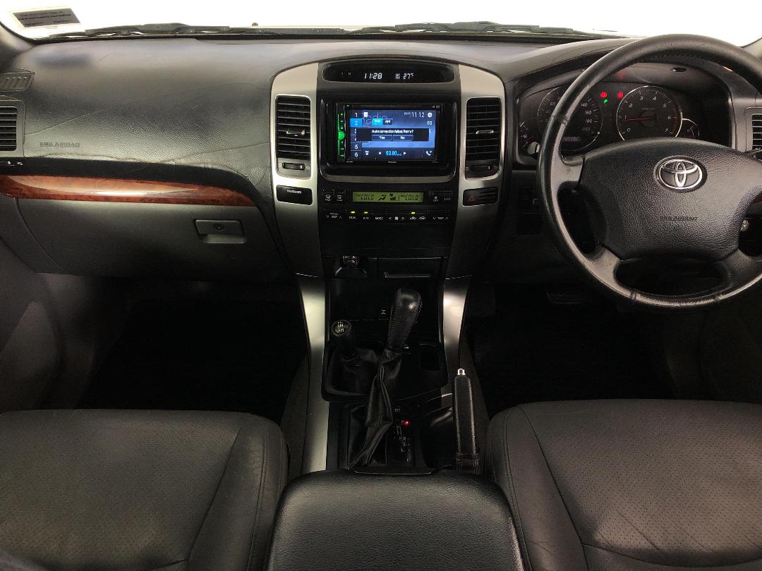 Photo '17' of Toyota Landcruiser Prado