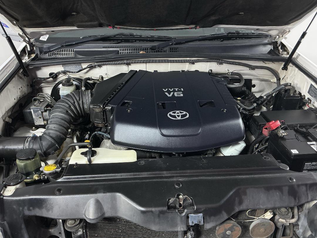 Photo '13' of Toyota Landcruiser Prado