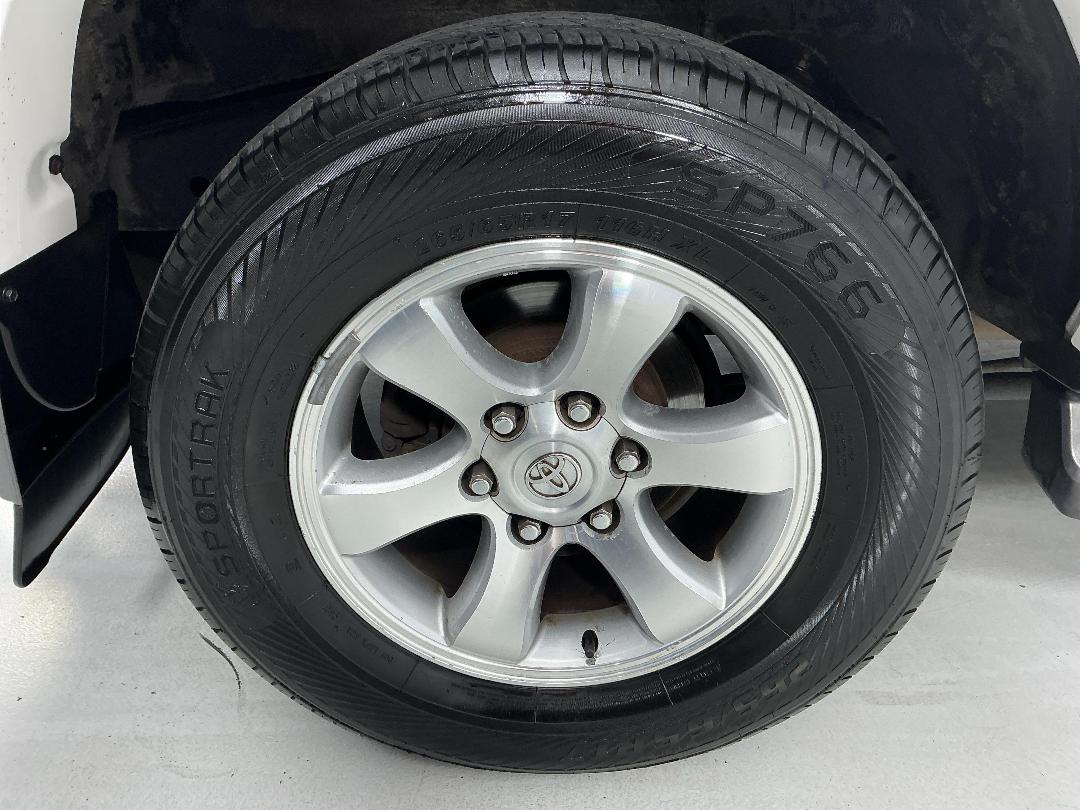 Photo '12' of Toyota Landcruiser Prado