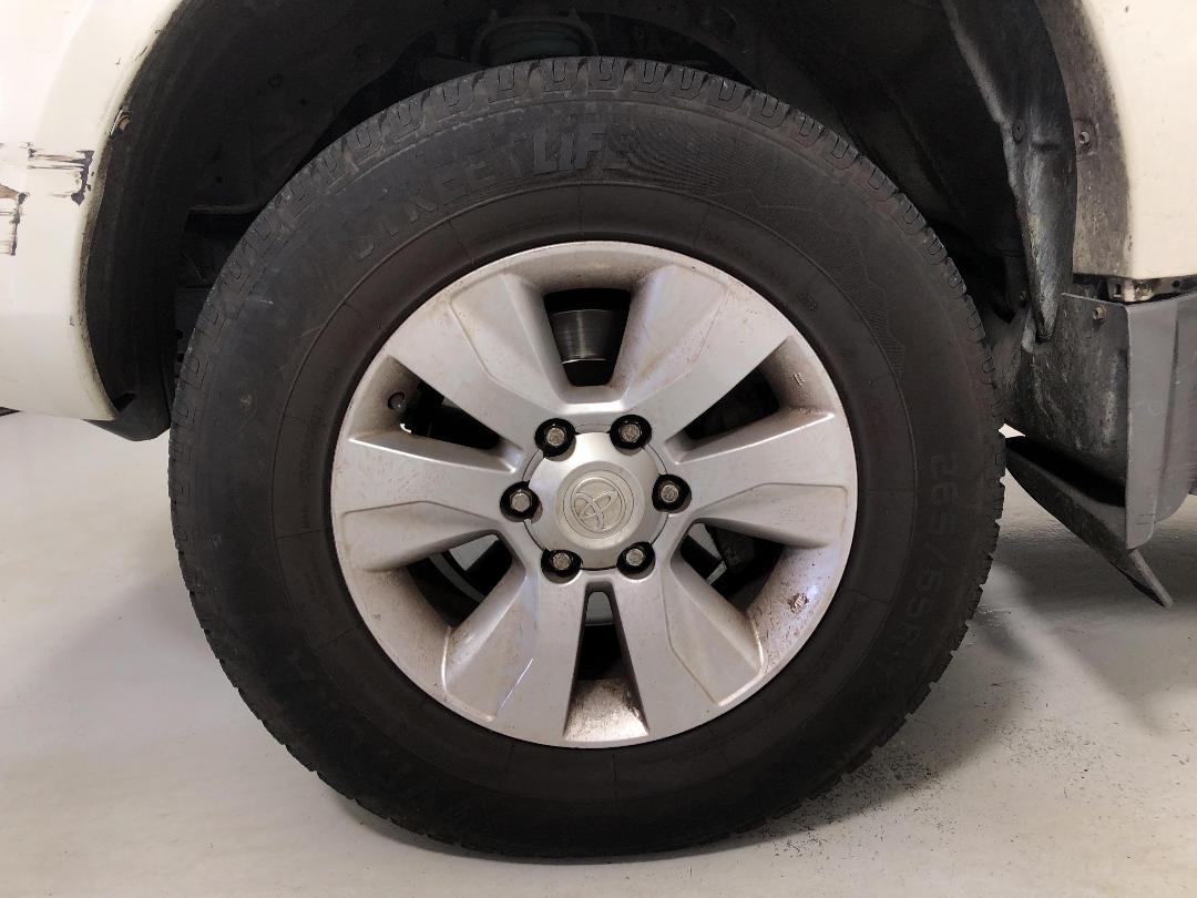 Photo '5' of Toyota Landcruiser Prado V6 VX