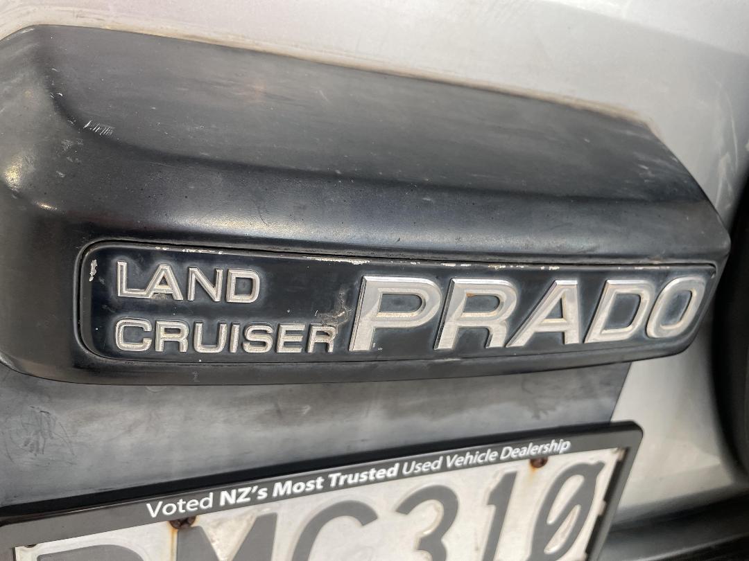 Photo '33' of Toyota Landcruiser Prado