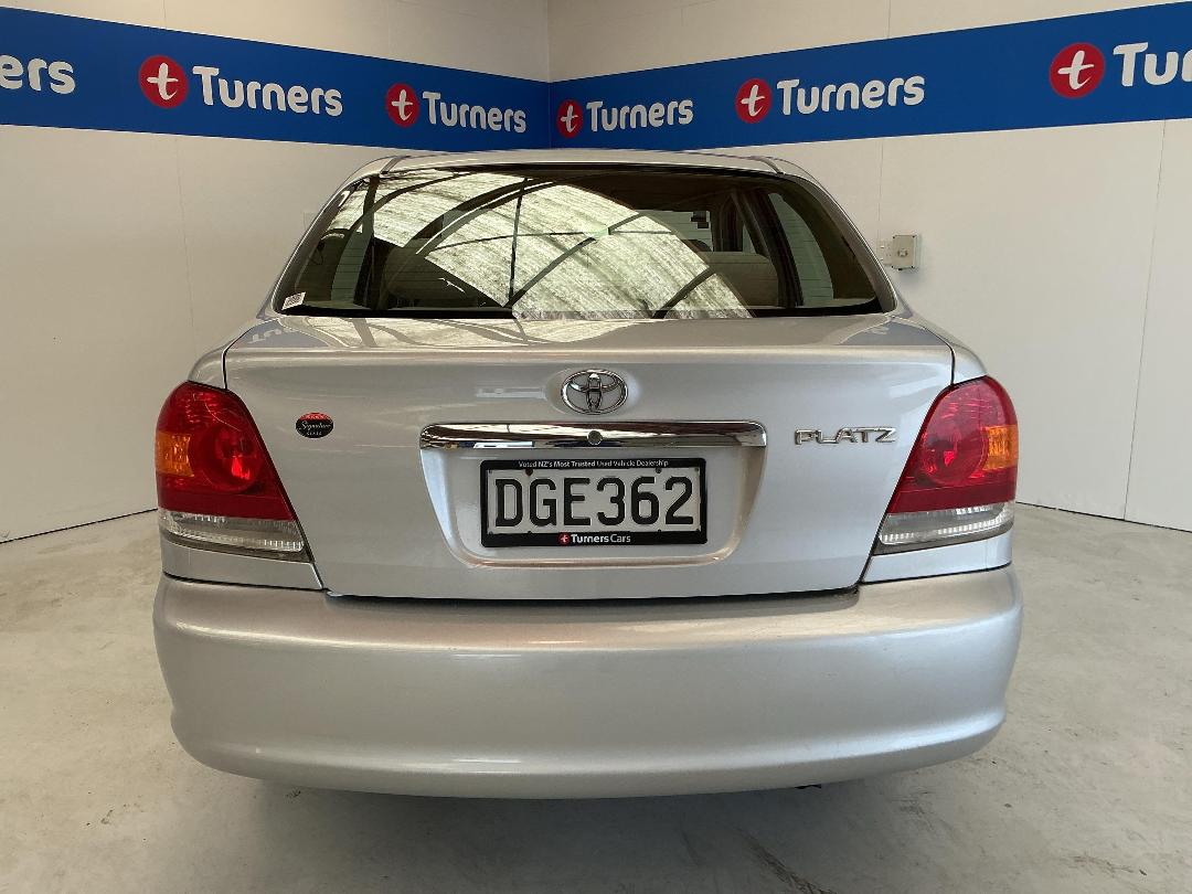 Photo '6' of Toyota Platz Photo '6' of Toyota Platz