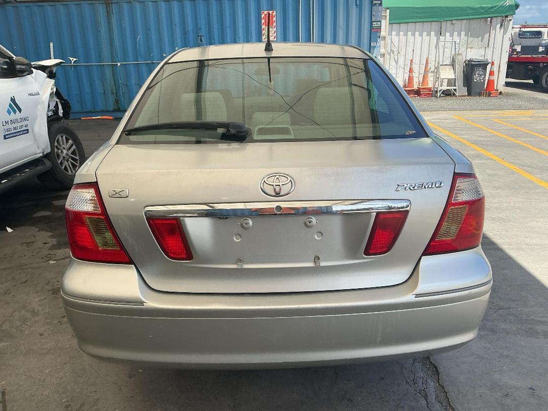 Photo '12' of Toyota Premio