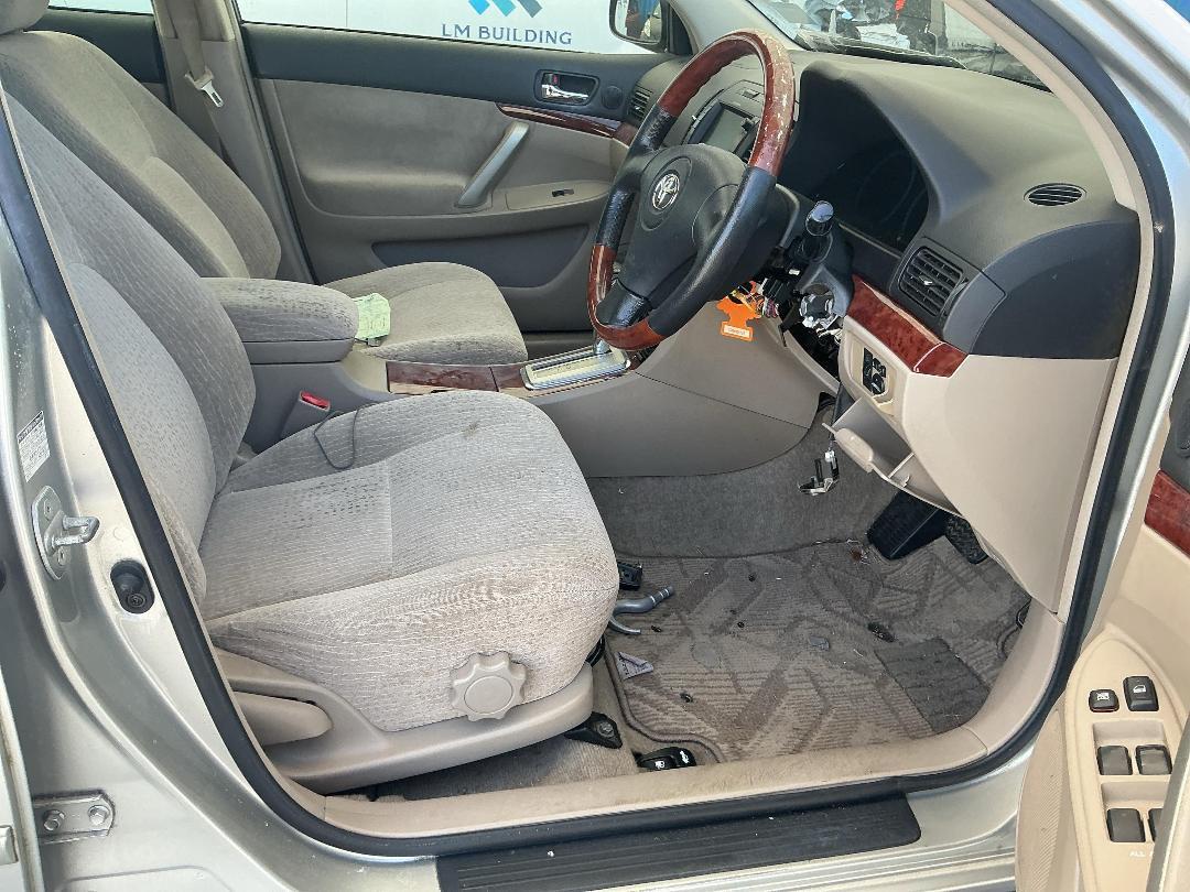 Photo '22' of Toyota Premio