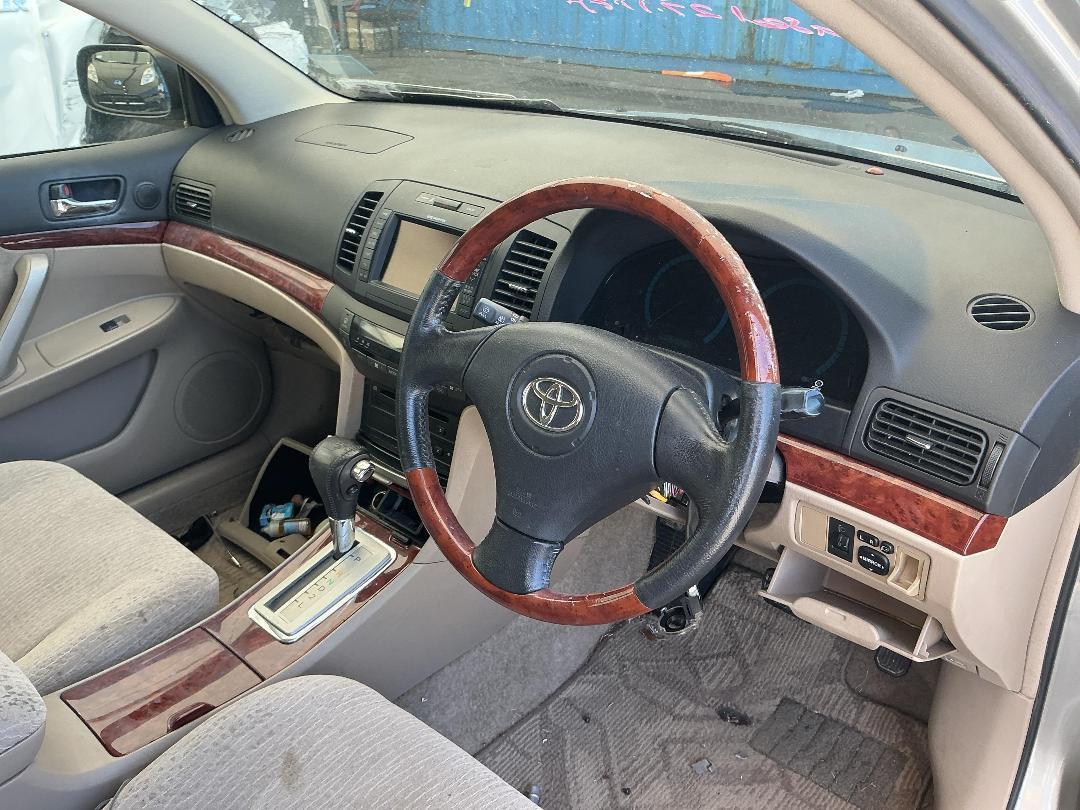 Photo '23' of Toyota Premio