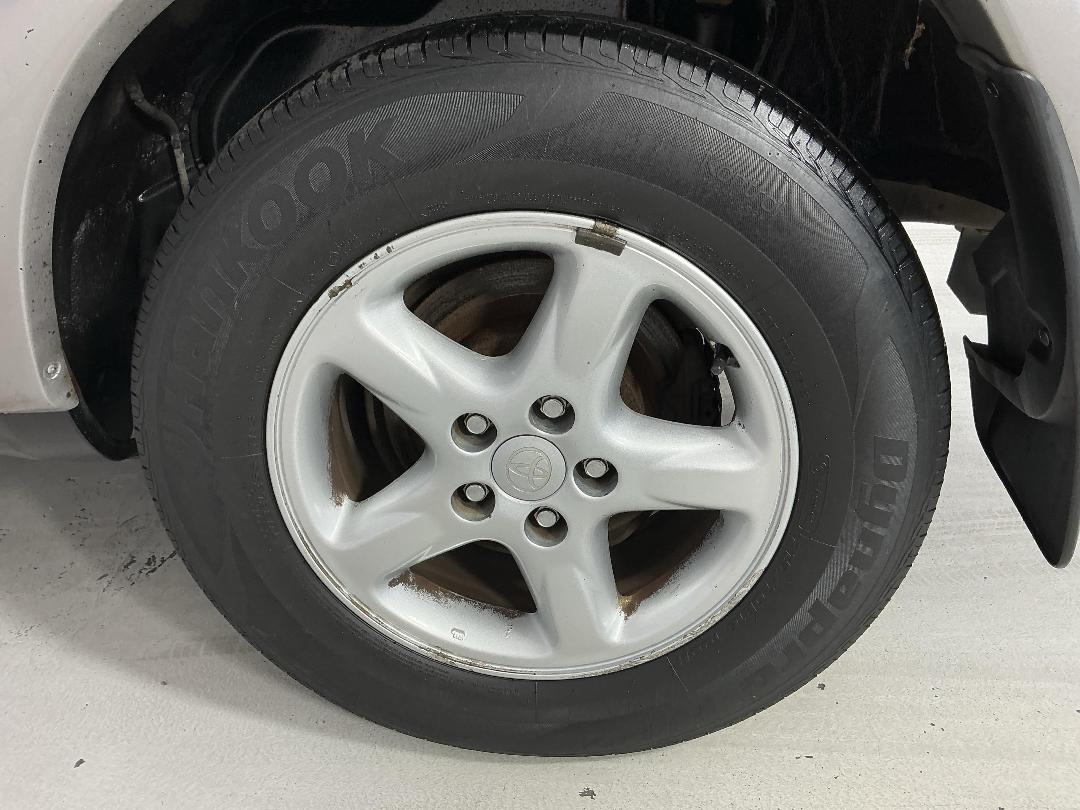 Photo '11' of Toyota Rav4