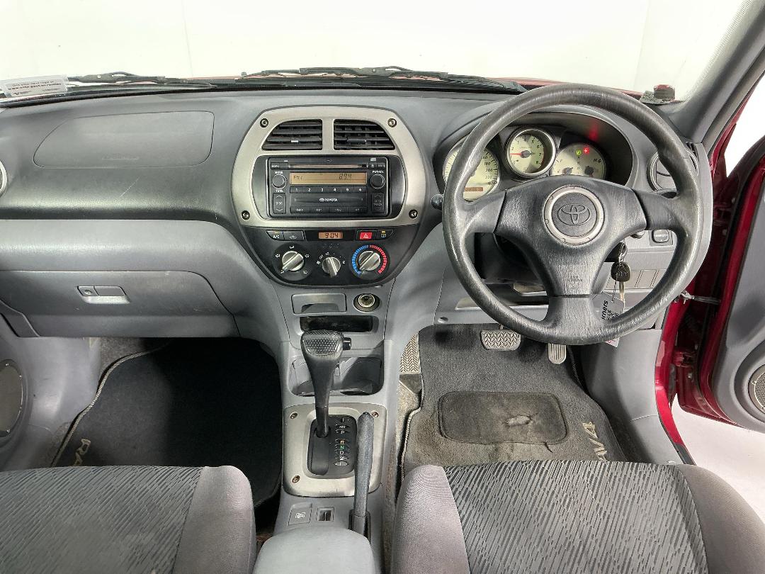 Photo '17' of Toyota Rav4