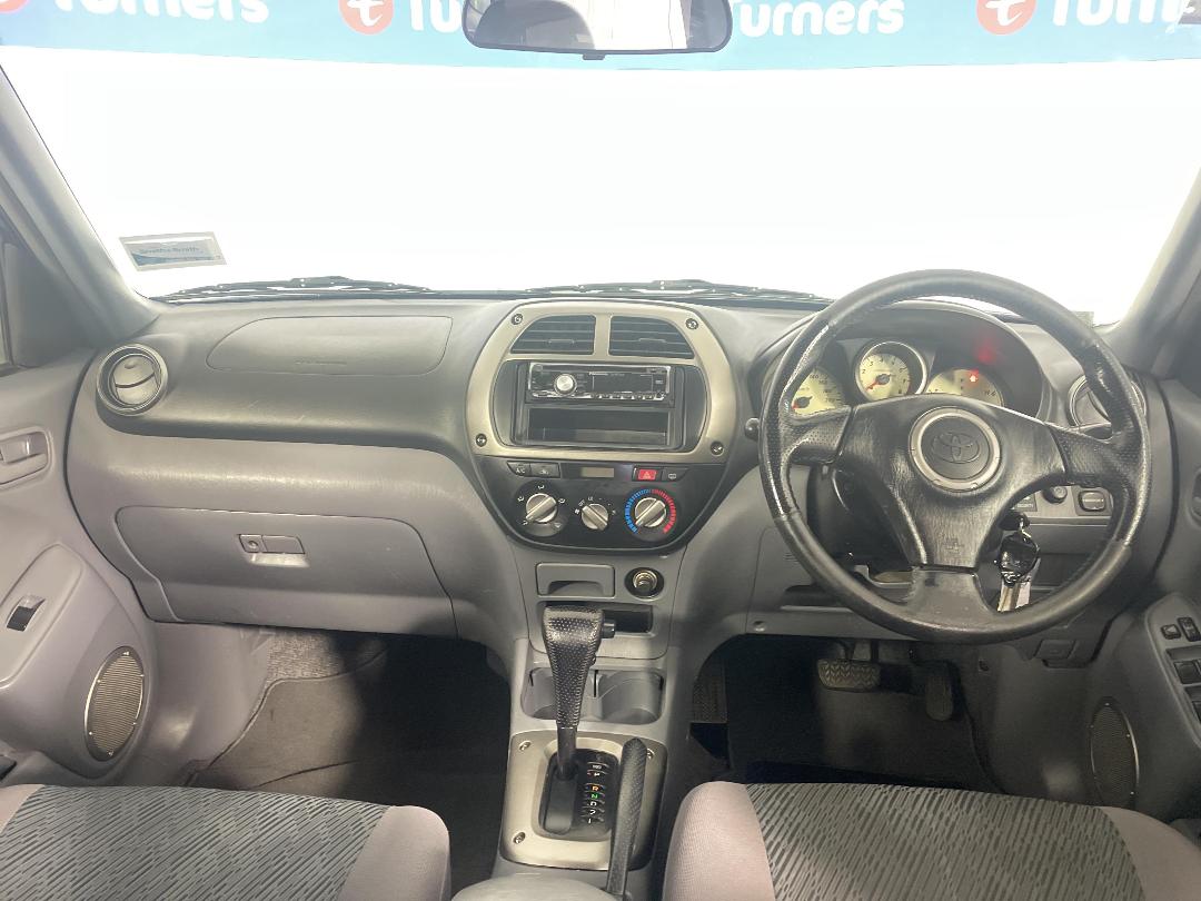 Photo '17' of Toyota Rav4 Photo '17' of Toyota Rav4