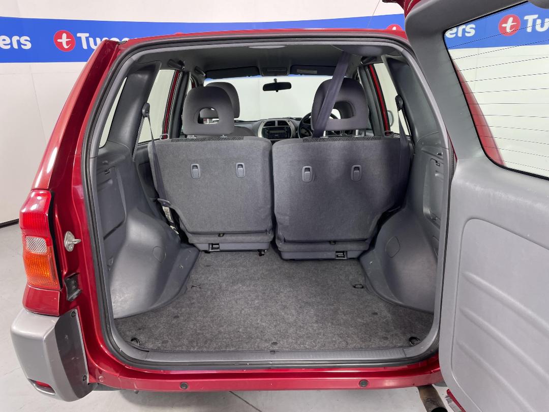 Photo '14' of Toyota Rav4