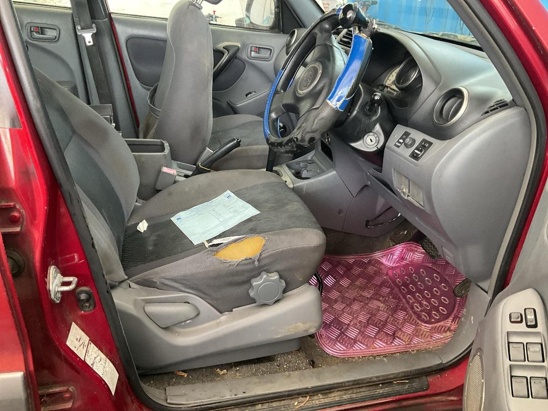 Photo '29' of Toyota Rav4 Photo '29' of Toyota Rav4