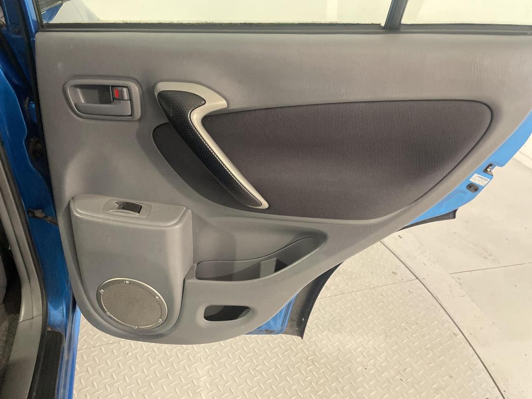 Photo '19' of Toyota Rav4 Photo '19' of Toyota Rav4