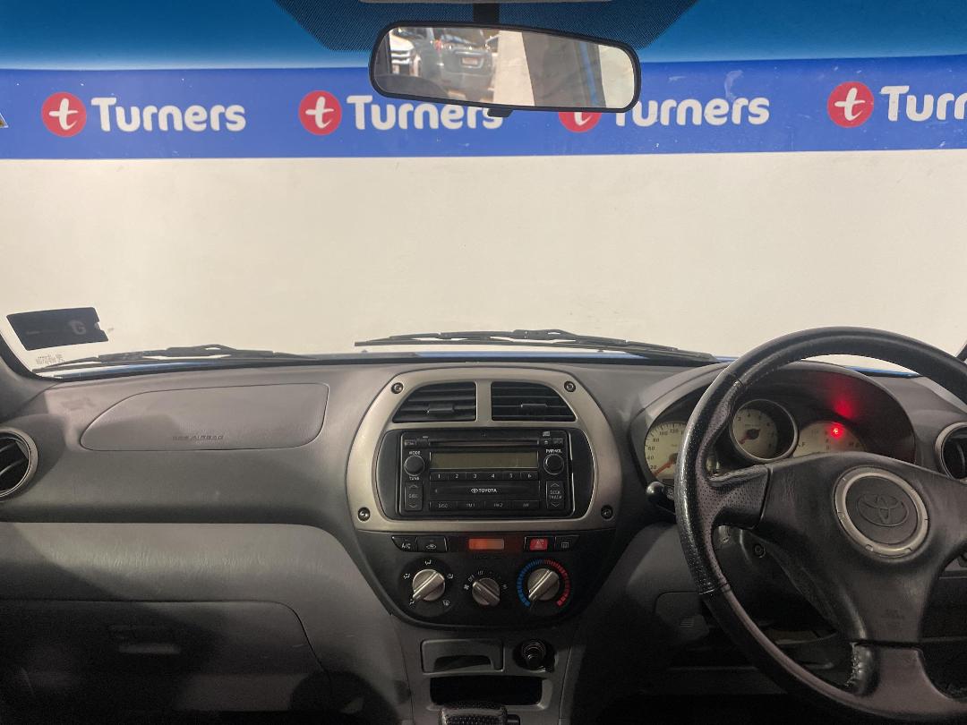 Photo '17' of Toyota Rav4 Photo '17' of Toyota Rav4