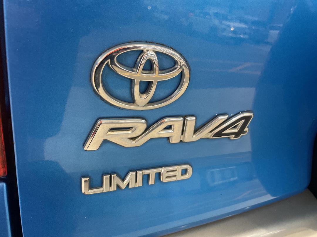 Photo '32' of Toyota Rav4 Photo '32' of Toyota Rav4