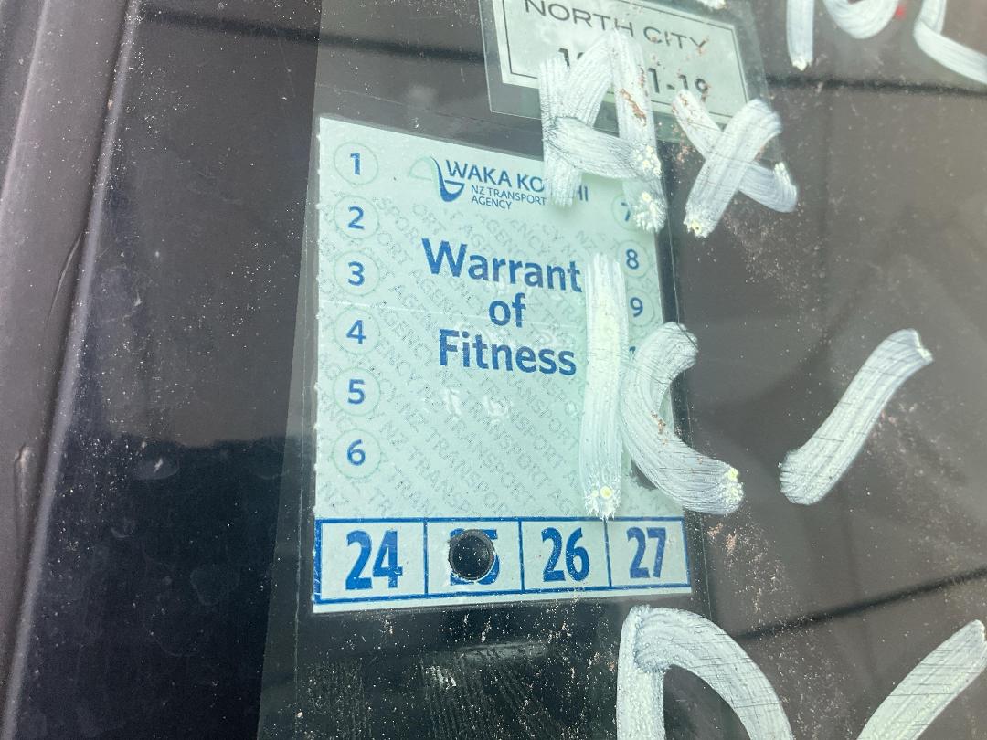 Photo '12' of Toyota Vitz