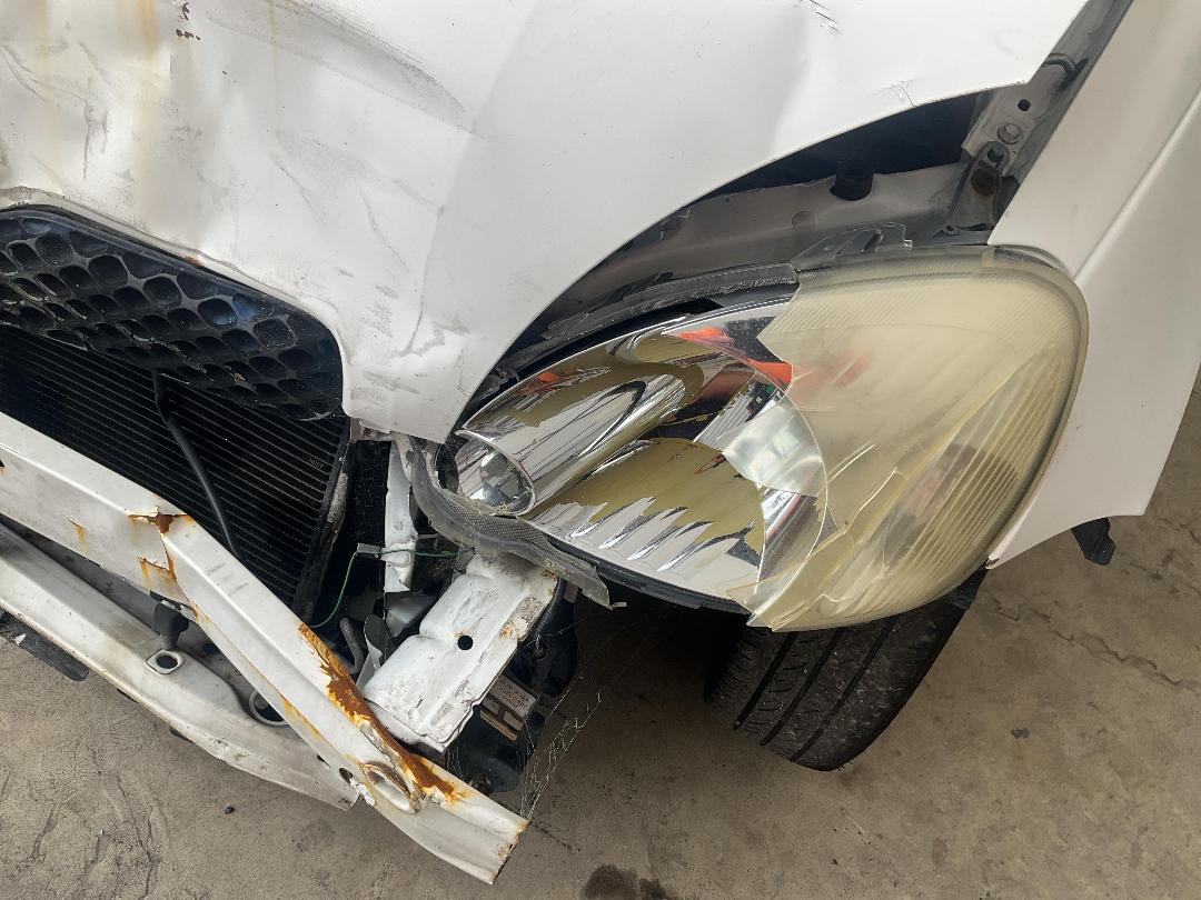 Photo '16' of Toyota Vitz