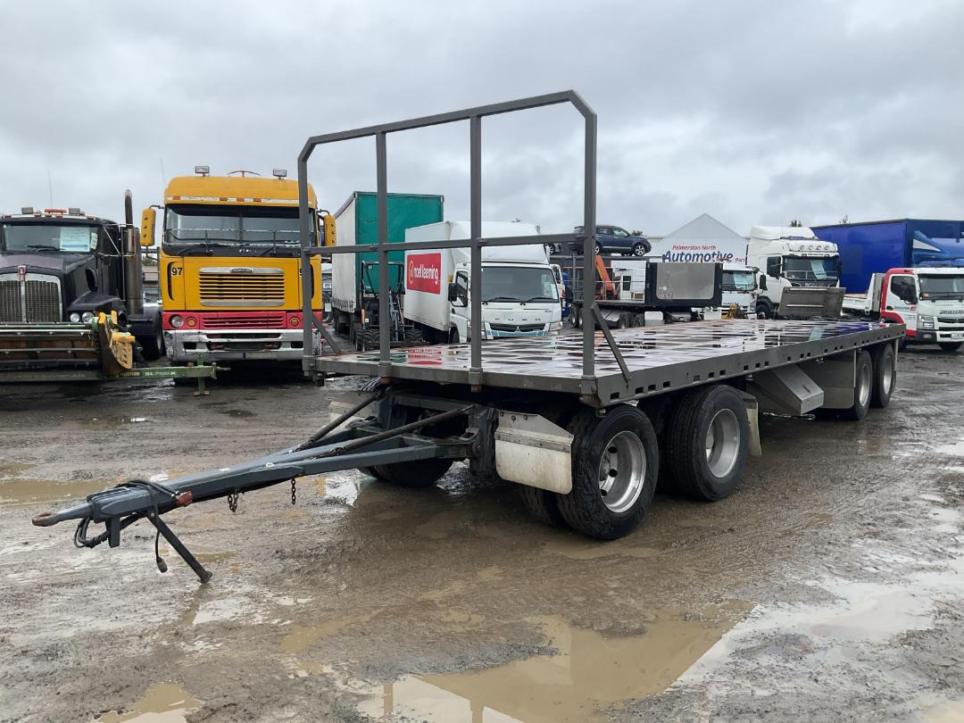 Photo '9' of Trailer E&H 4ACS Curtainsider Trailer Photo '9' of Trailer E&H 4ACS Curtainsider Trailer