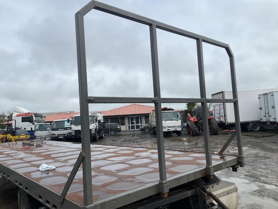 Photo '16' of Trailer E&H 4ACS Curtainsider Trailer Photo '16' of Trailer E&H 4ACS Curtainsider Trailer