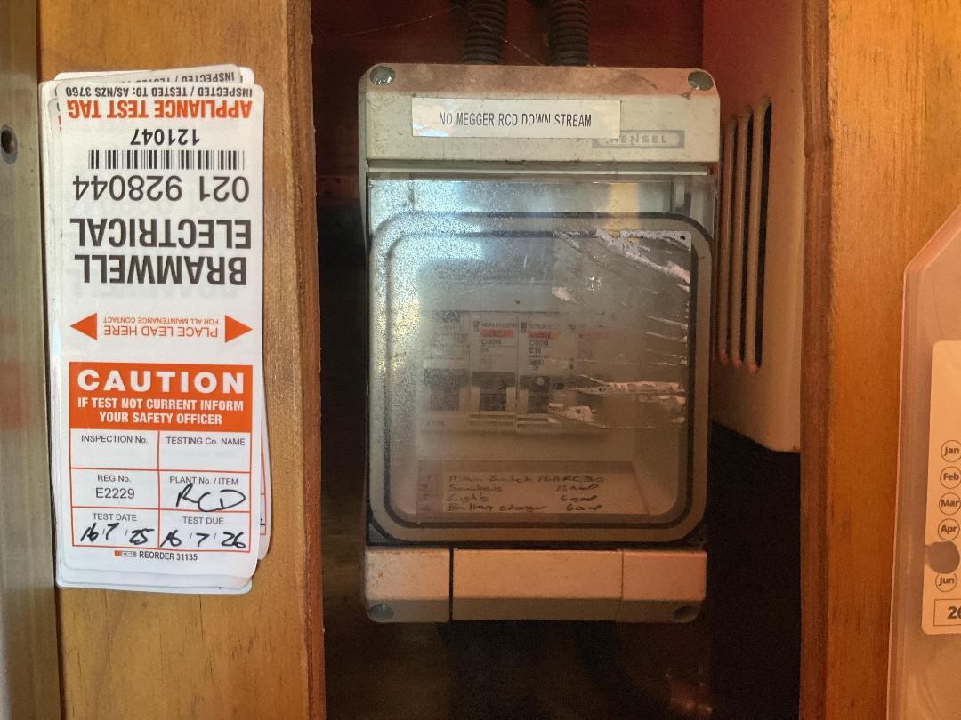 Photo '18' of TRAILER KARIZMA Box Body - Tandem