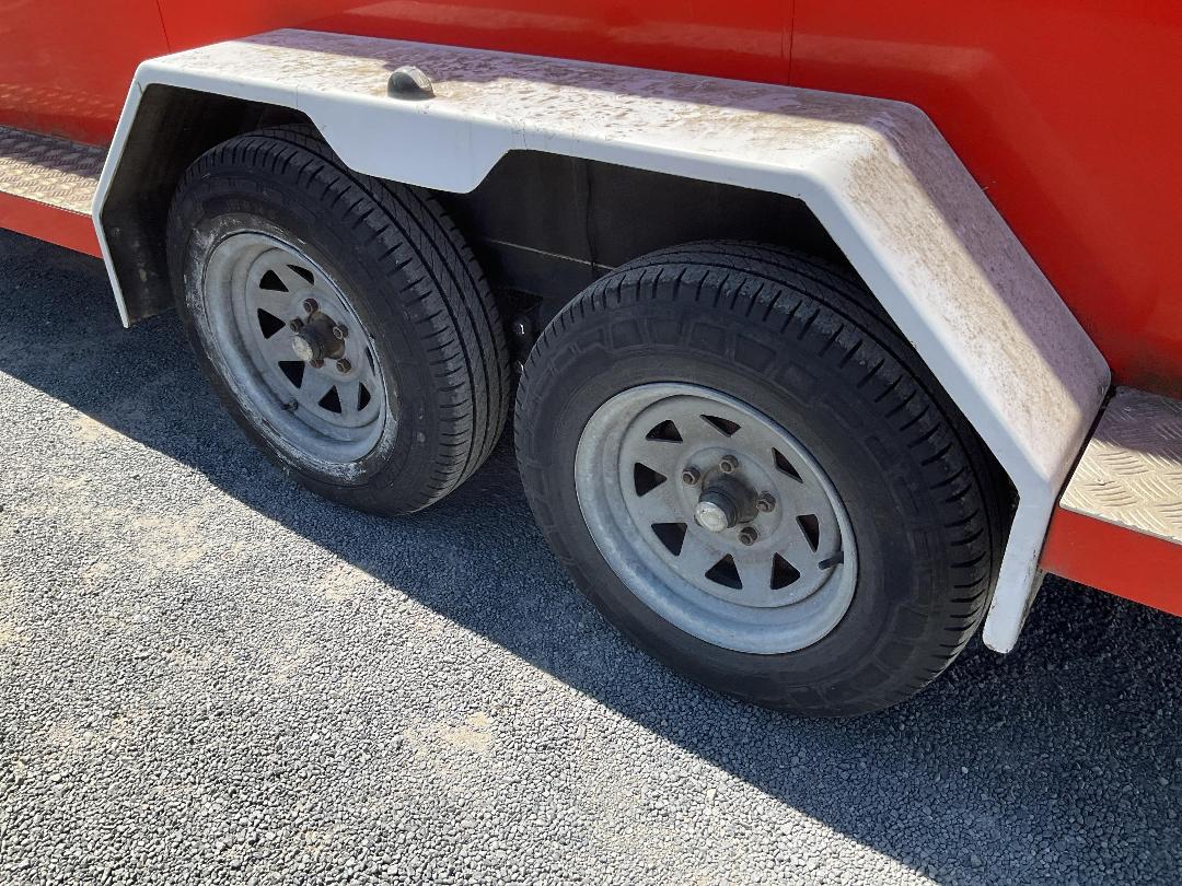 Photo '29' of TRAILER KARIZMA Box Body - Tandem